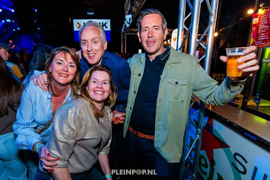 Publiek Bewerkt    (67)